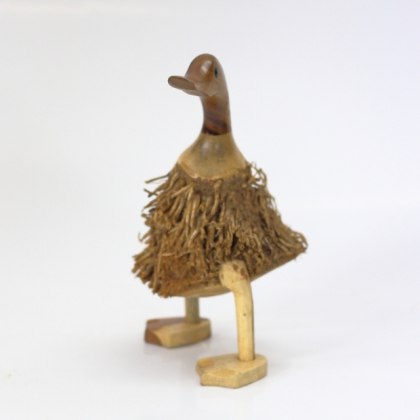 Drevená postavička strapaté kačičky 22cm