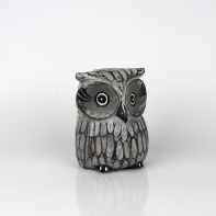 Drevená soška sova šedá 16cm