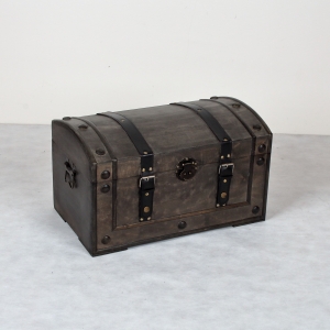 Drevená truhla 46x27x27cm