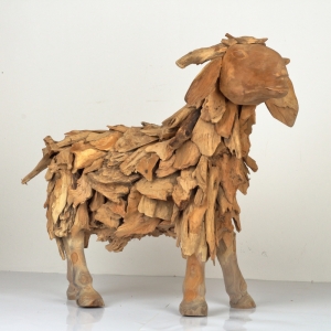 Drevená záhradná dekorácia baran 81x66x25cm 12kg