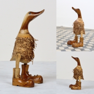 Drevená záhradná dekorácie kačica strapatá 25cm