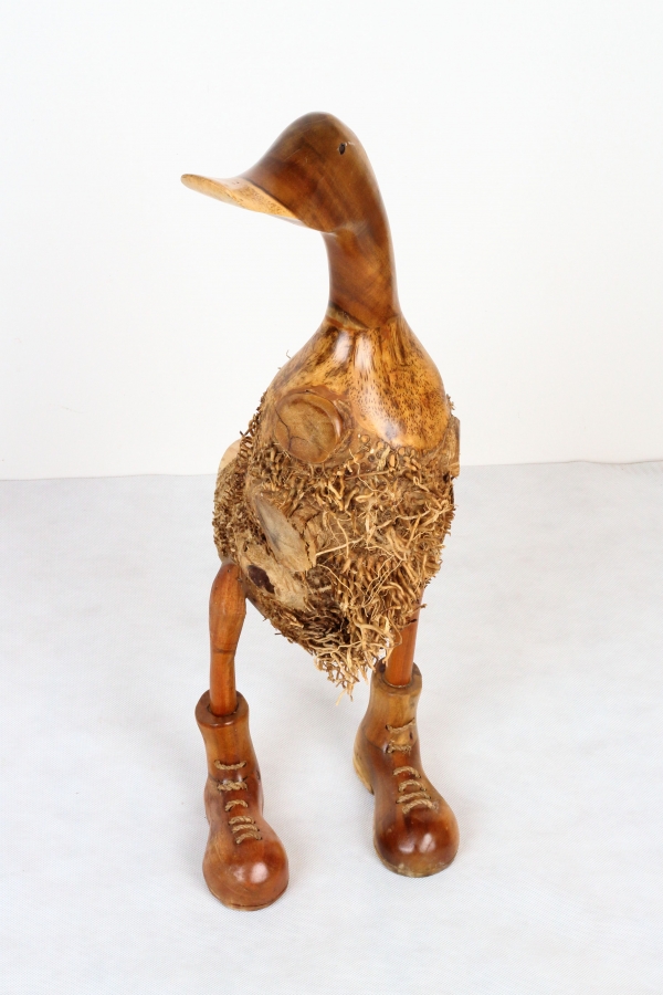 Drevená záhradná dekorácie kačica strapatá 65cm