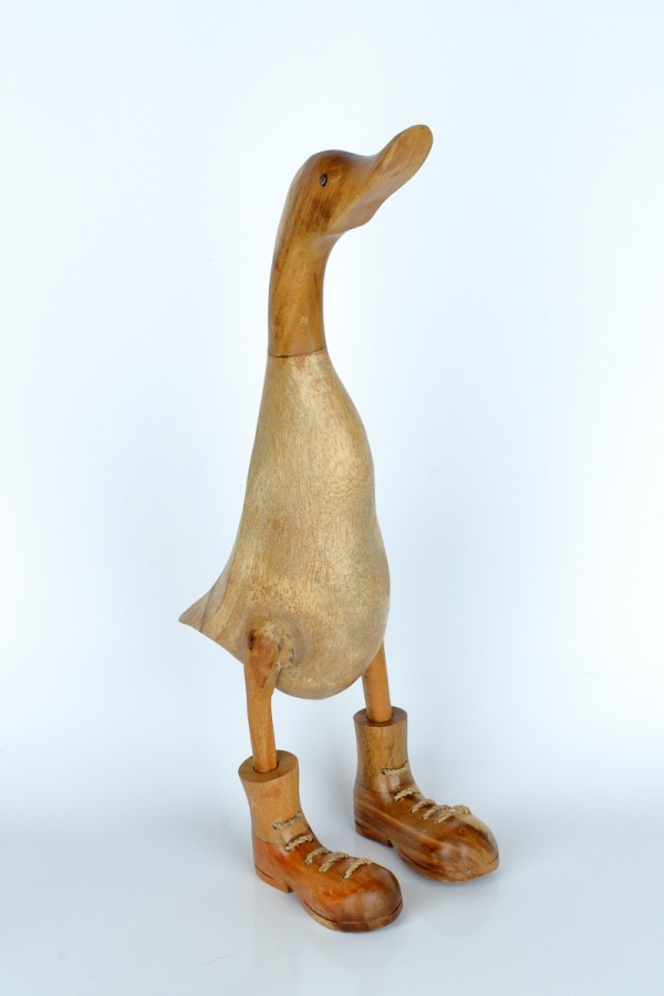 Drevená záhradná dekorácia kačica strednej lakovaná (typ A) 45cm