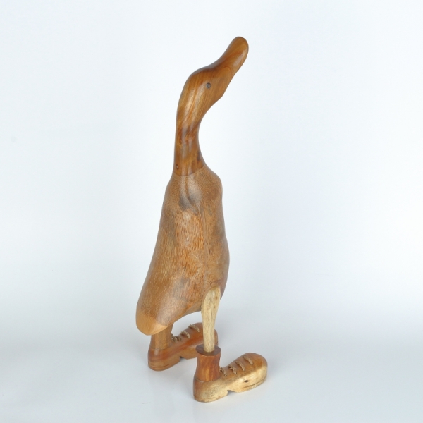 Drevená záhradná dekorácia kačica strednej lakovaná (typ B) 45cm