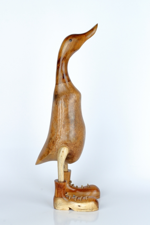 Drevená záhradná dekorácia kačica strednej lakovaná (typ B) 45cm