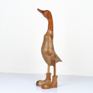 Drevená záhradná dekorácia kačica veľká lakovaná 65cm