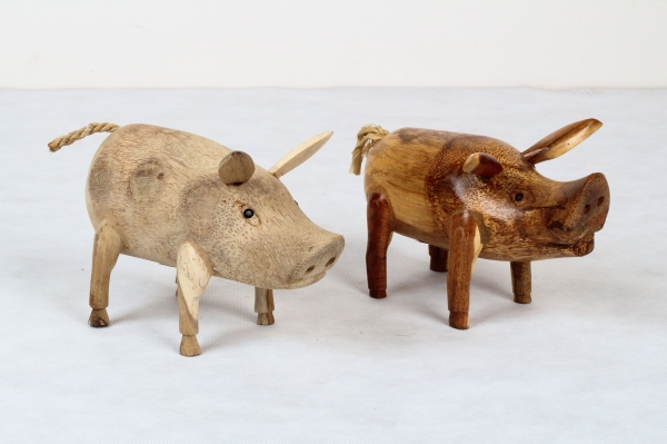 Drevená záhradná dekorácie prasa 25x15cm