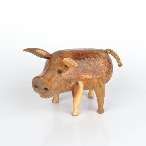 Drevená záhradná dekorácia prasa holé lakované 16x12cm