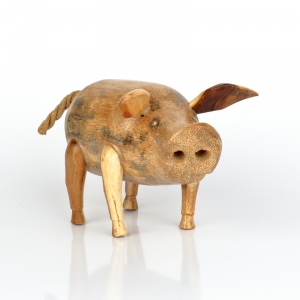 Drevená záhradná dekorácia prasa holé lakované (typ A) 18x15cm