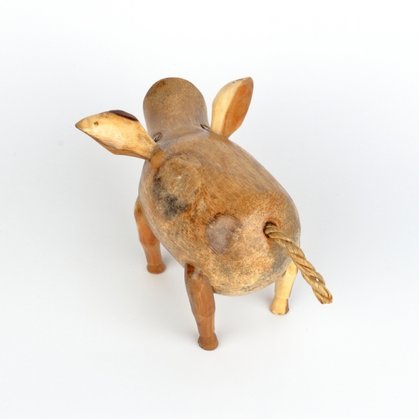 Drevená záhradná dekorácia prasa holé lakované (typ A) 18x15cm