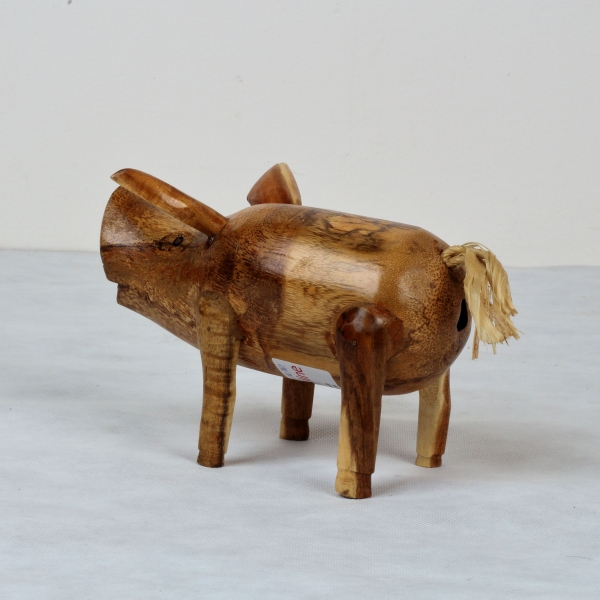 Drevená záhradná dekorácie prasa lakované 25x15cm