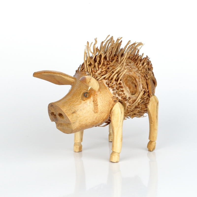 Drevená záhradná dekorácia prasa strapaté 17x15cm