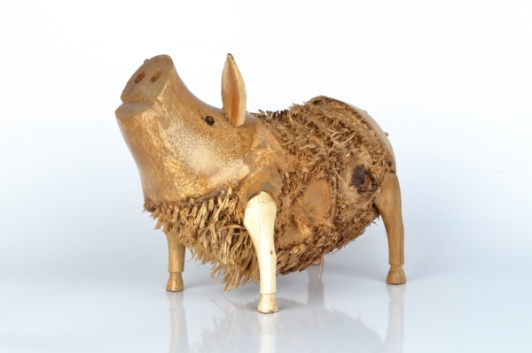 Drevená záhradná dekorácia prasa strapaté 25x15cm