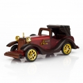 Drevené retro auto