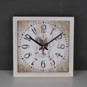 Drevené hodiny s kohútom 21x21cm