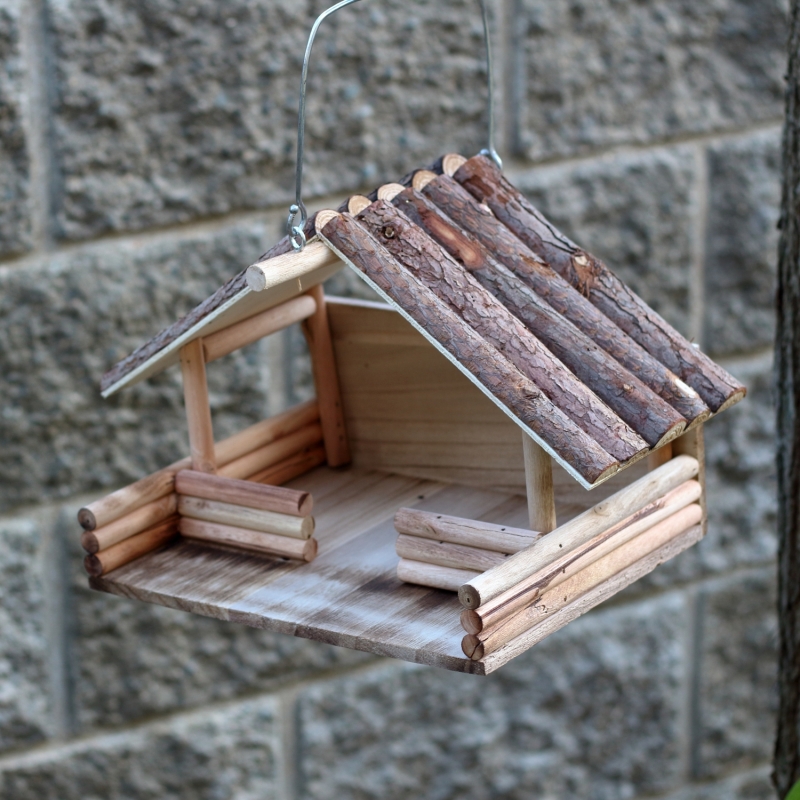 Drevené vtáčie krmítko 24x37x34cm