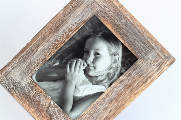 Drevený fotorám prírodný s patinou 21,5x27cm