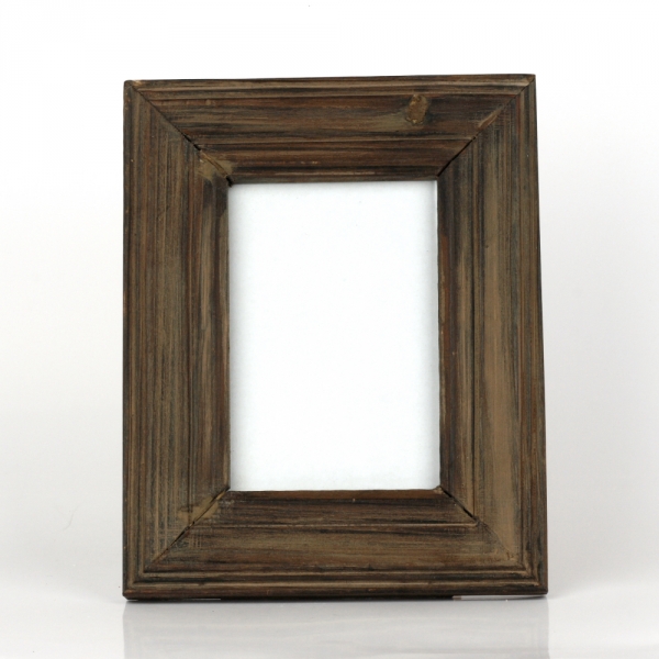 Drevený hnedý fotorámček 19,5x24cm