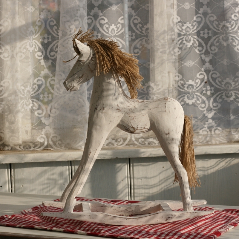 Drevený hojdací kôň dekorácie 38cm