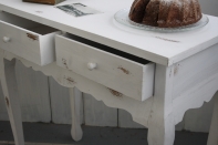 Drevený konzolový stôl v romantickom štýle 72x70,5x35,5 cm