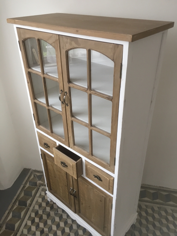 Drevený kredenc 69,5×139×32,5cm