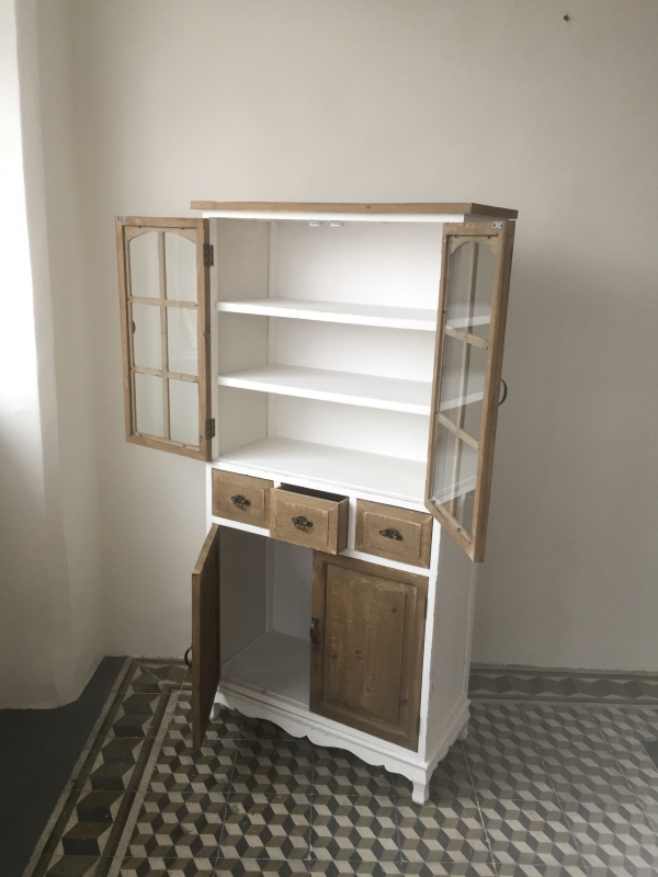 Drevený kredenc 69,5×139×32,5cm