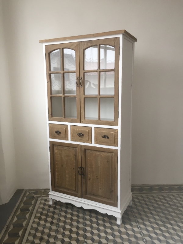 Drevený kredenc 69,5×139×32,5cm