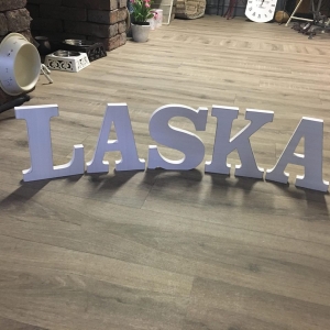 Dřevěný nápis láska 