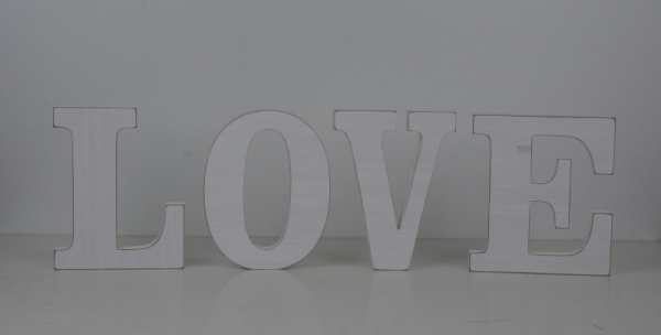 Drevený nápis LOVE 17,5cm