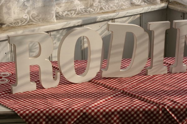 Drevený nápis RODINA 18x15cm