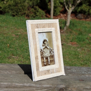 Dřevěný rámeček na fotky 19,5x24,5cm