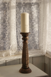 Drevený ručne vyrezávaný svietnik 38cm