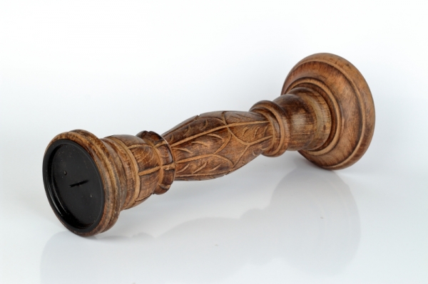 Drevený ručne vyrezávaný svietnik s patinou 38 cm