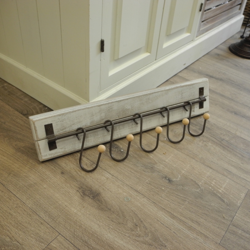 Dřevěný věšák 49x10cm