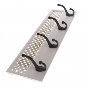 Drevený vešiak na stenu 4 háčiky