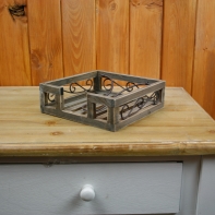 Držiak na servítky drevený 19x19cm