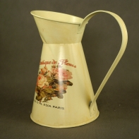 Džbán s ruží - poškodený preliačením