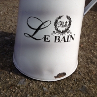 Džbán z bieleho smaltu 30cm - poškodený A