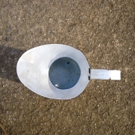 Džbán z bieleho smaltu 30cm - poškodený A