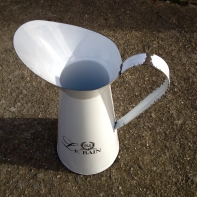 Džbán z bieleho smaltu 30cm - poškodený C