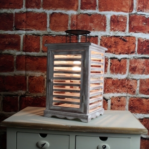 Elektrická lampáš drevená 37cm