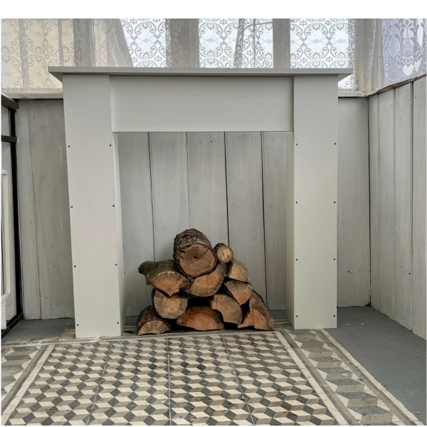 Falošný krb do bytu Florence 110 x 100 x 23 cm