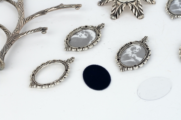 Fotorámik na rodokmeň 26,7 x 14,5 x 2,5 cm 11 fotografií