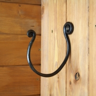 Háky na fľaše vína kované