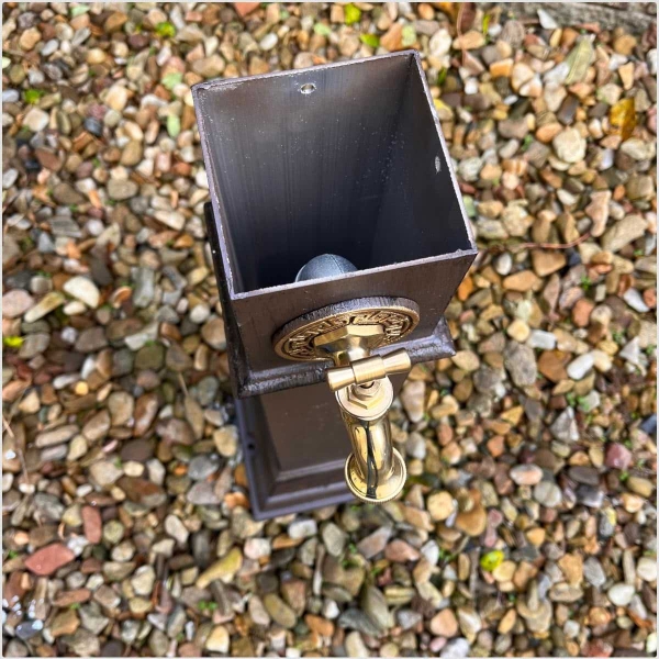 Hnedý záhradný stlpik na vodu - Rustique Flow 80cm