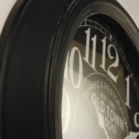 Hodiny do reštaurácie Old Town