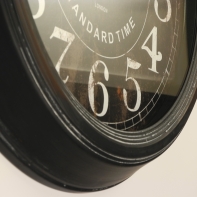 Hodiny do reštaurácie Old Town