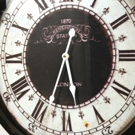 Hodiny nástenné do reštaurácie 58cm