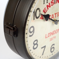 Hodiny nástenné Kensington station London 1879