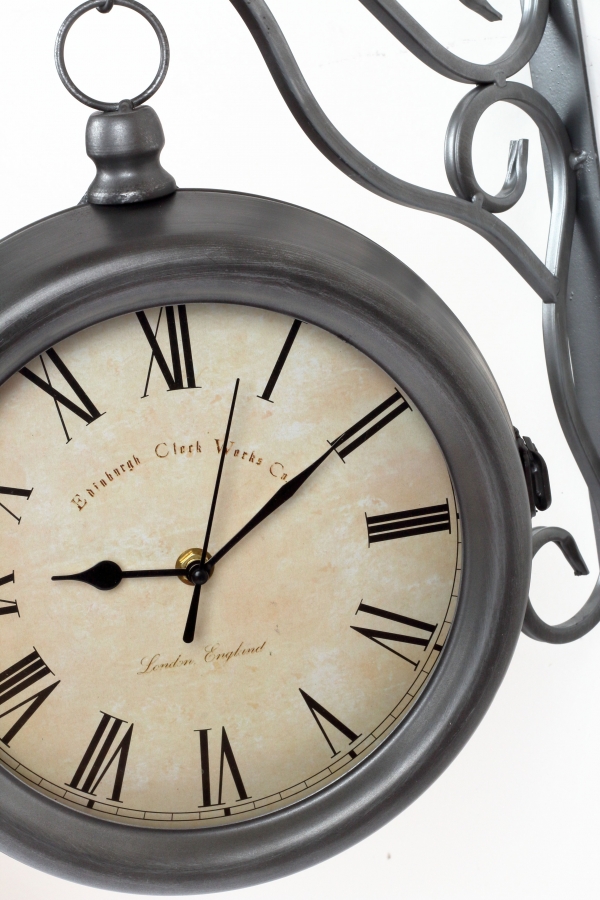 Hodiny obojstranné s konzolou 34x41x10cm